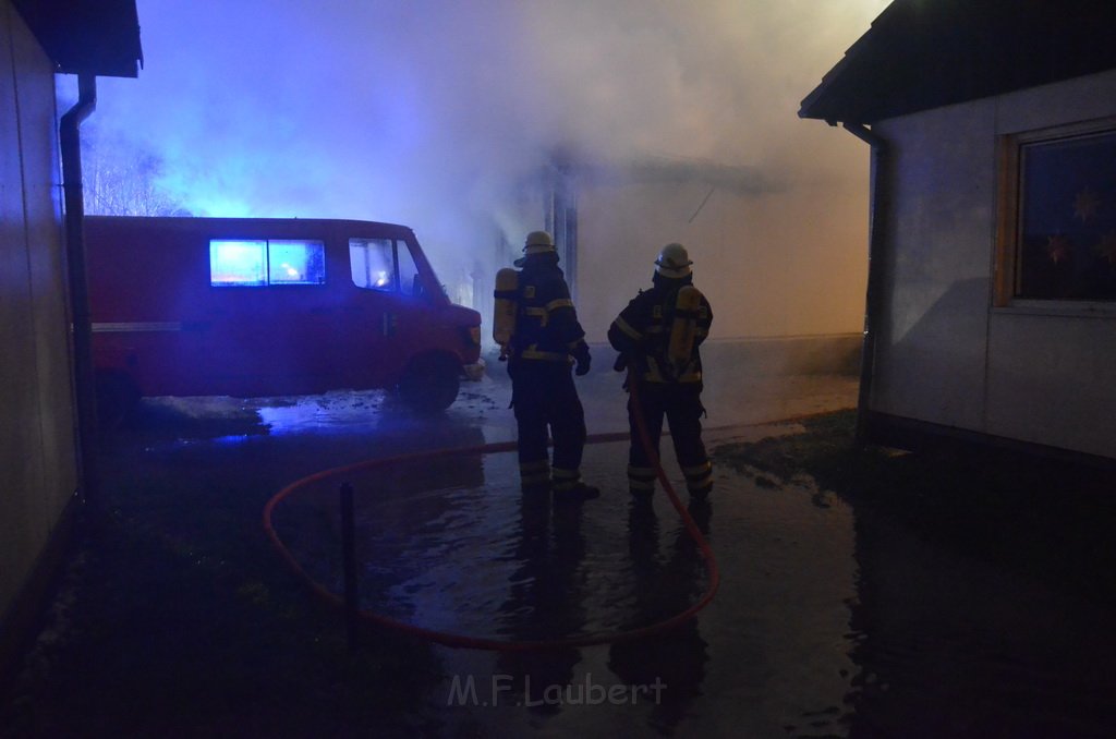 Feuer Asylantenheim Erftstadt Radermacherstr P102.JPG - Miklos Laubert
